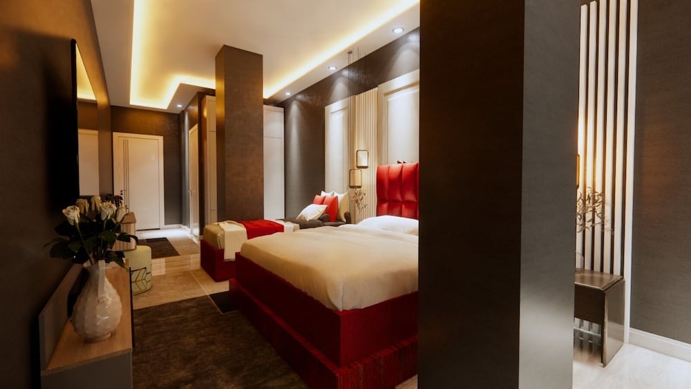 Inalens Airport Hotel 13