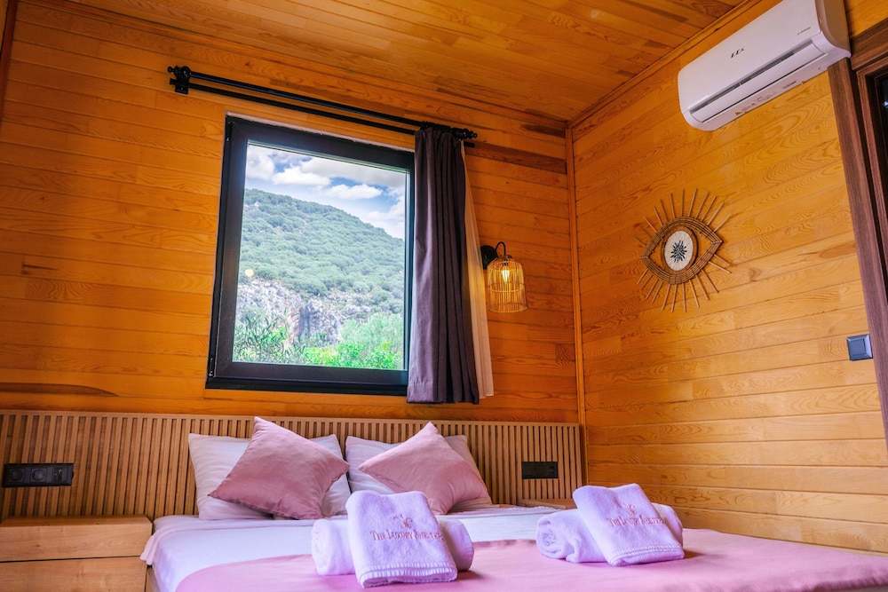 The Luxury Shelters 11
