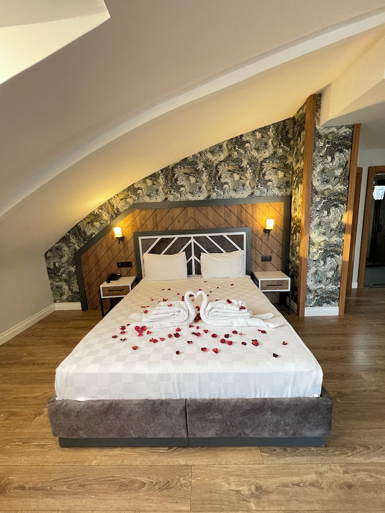 Grand Nergiz Otel 13