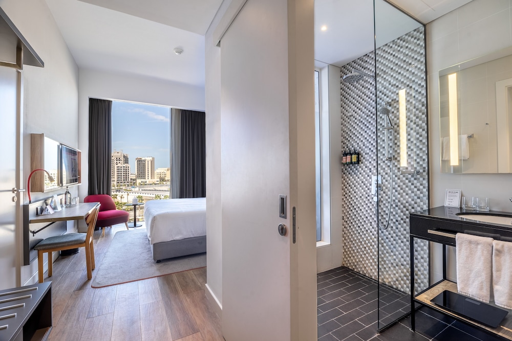 Ink Hotel 9