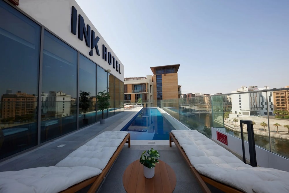 Ink Hotel 15