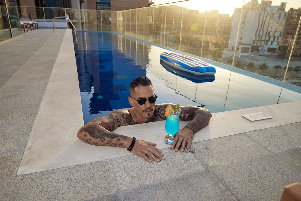 Ink Hotel 14