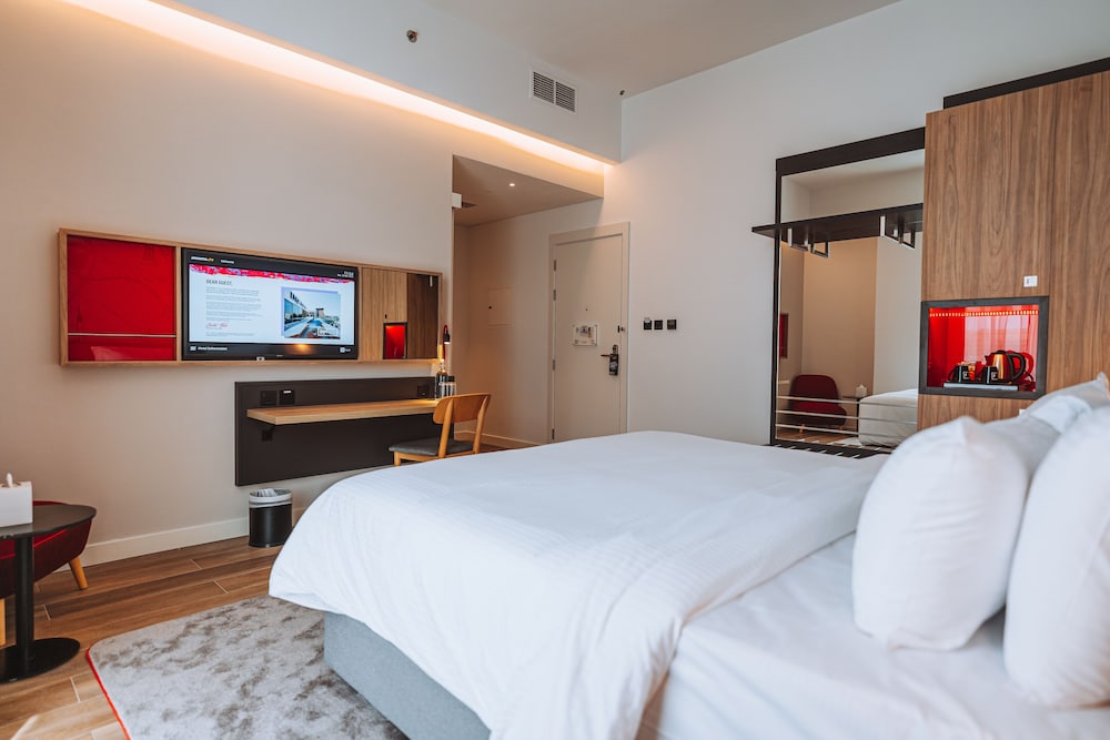 Ink Hotel 3