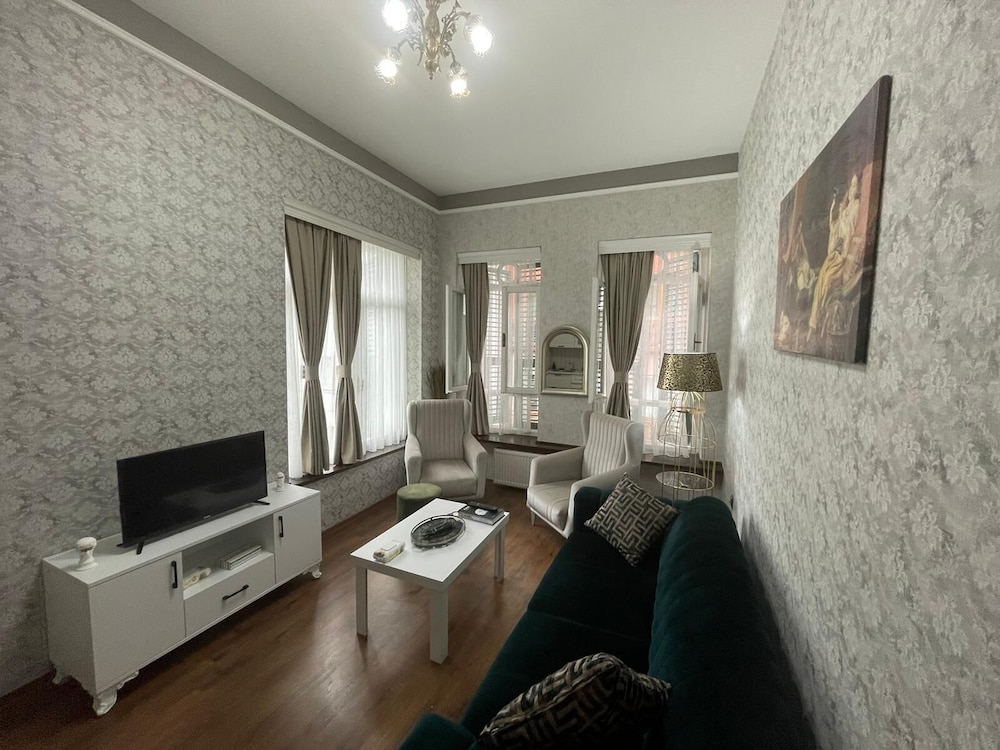 Moda Suites 13