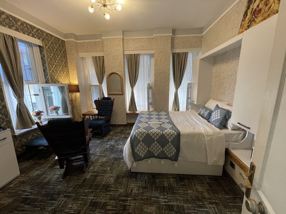 Moda Suites 16