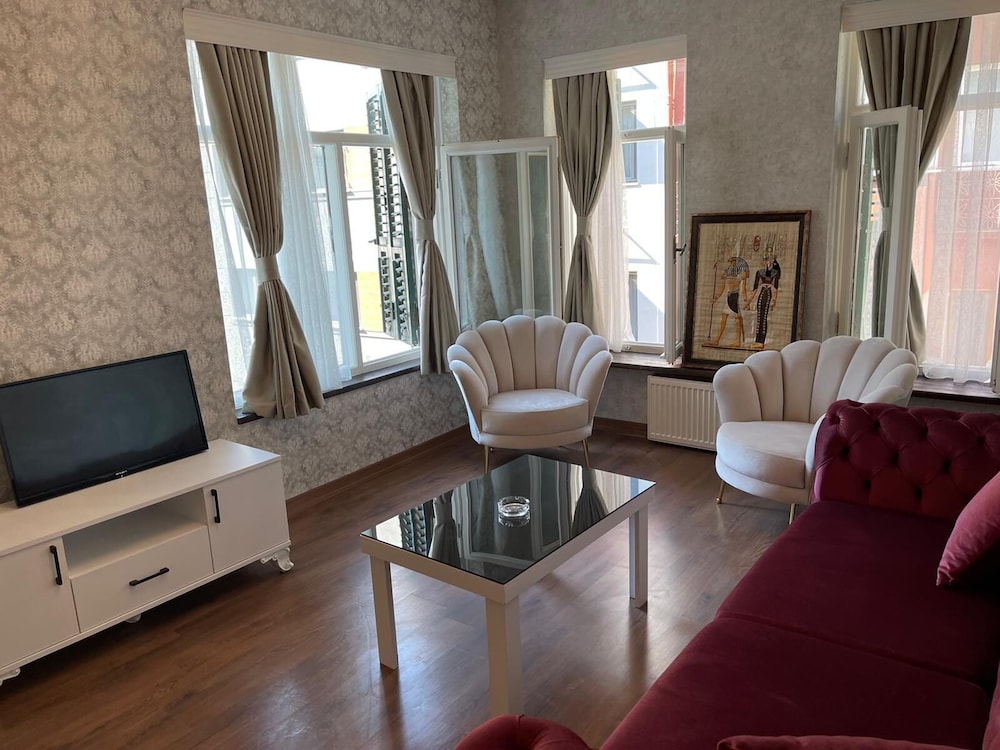 Moda Suites 5