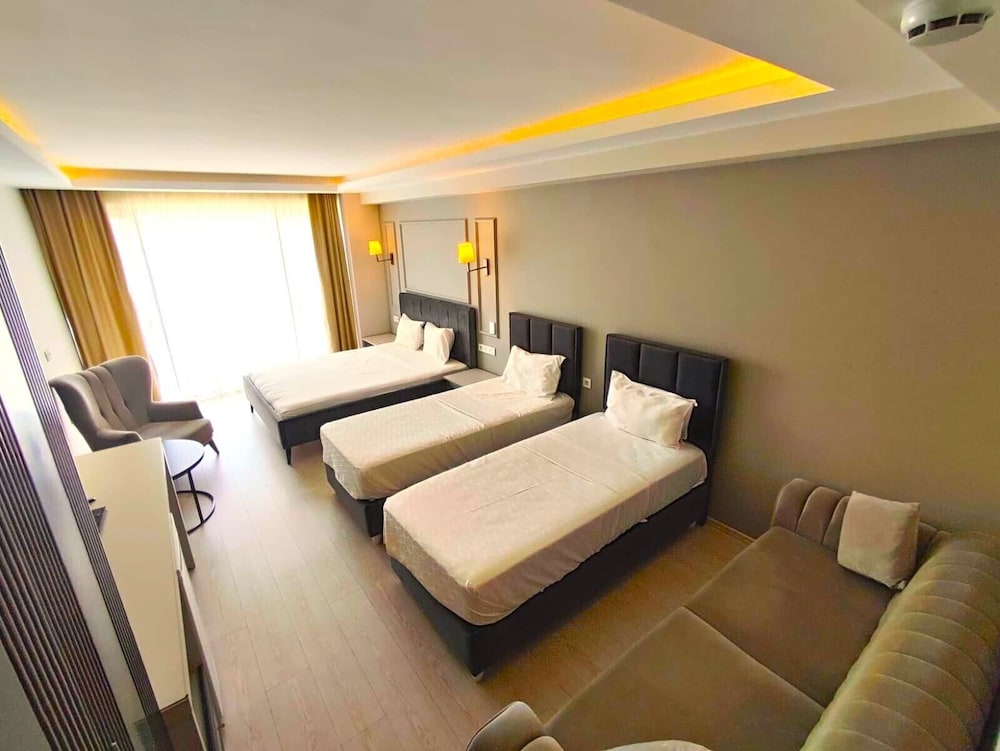 Petra Hotel Tuzla 14