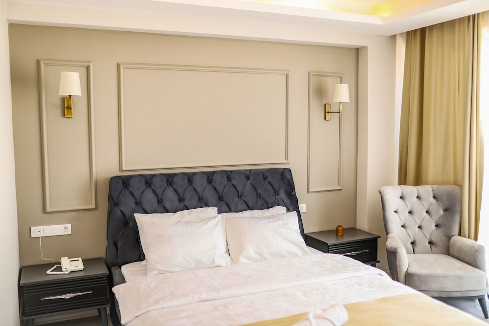 Petra Hotel Tuzla 11