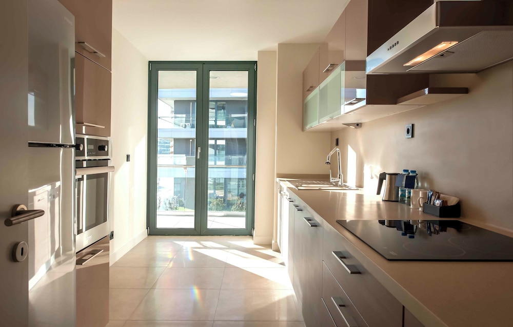 The Superior Living Batisehir 16