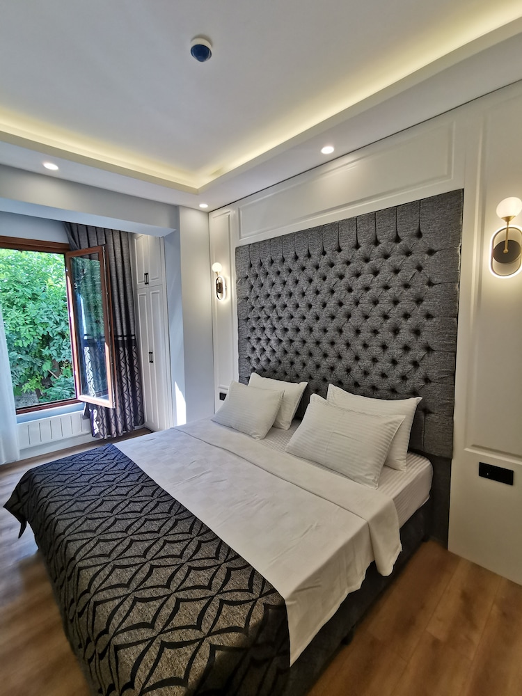 Luxx Garden Hotel 13