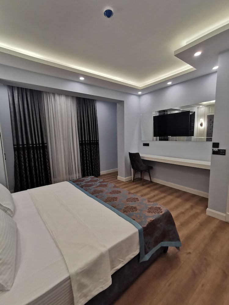 Luxx Garden Hotel 24