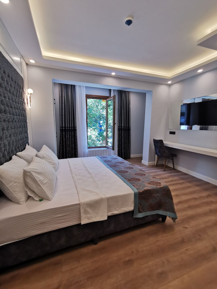 Luxx Garden Hotel 21
