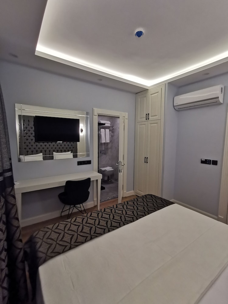 Luxx Garden Hotel 10