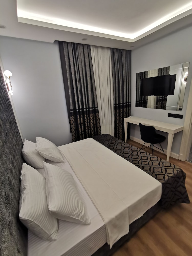 Luxx Garden Hotel 7