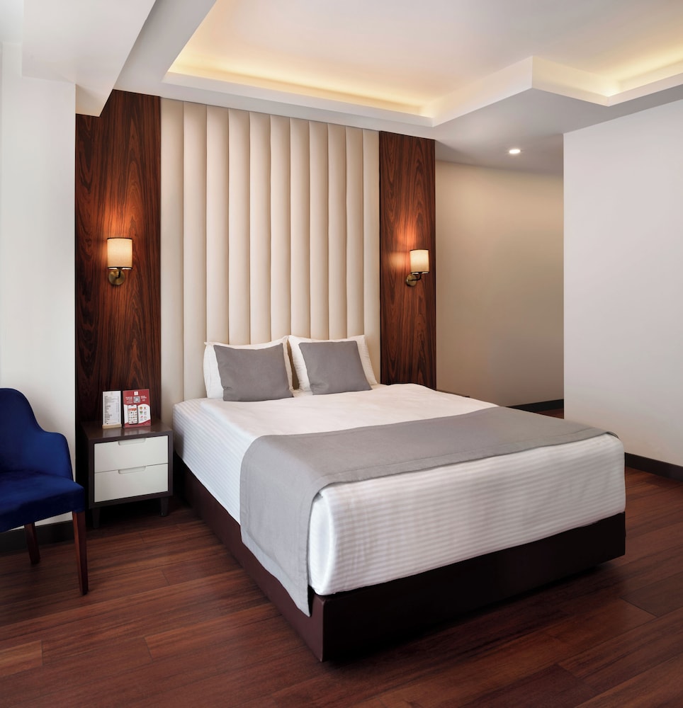 Shining Star Hotel 19