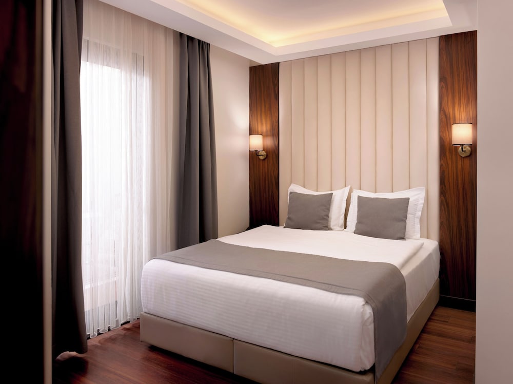 Shining Star Hotel 14