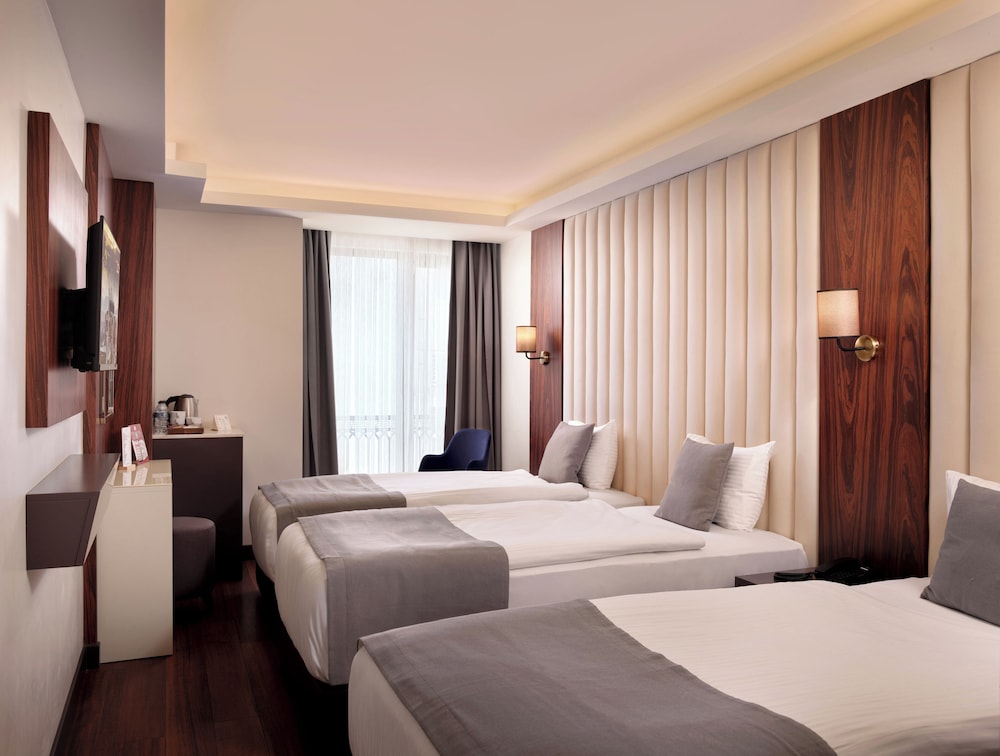Shining Star Hotel 17