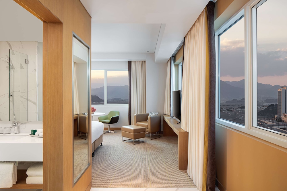 Doubletree By Hilton Fujairah City 16
