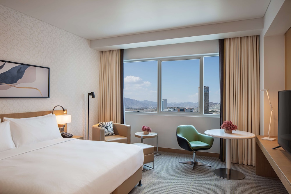Doubletree By Hilton Fujairah City 8