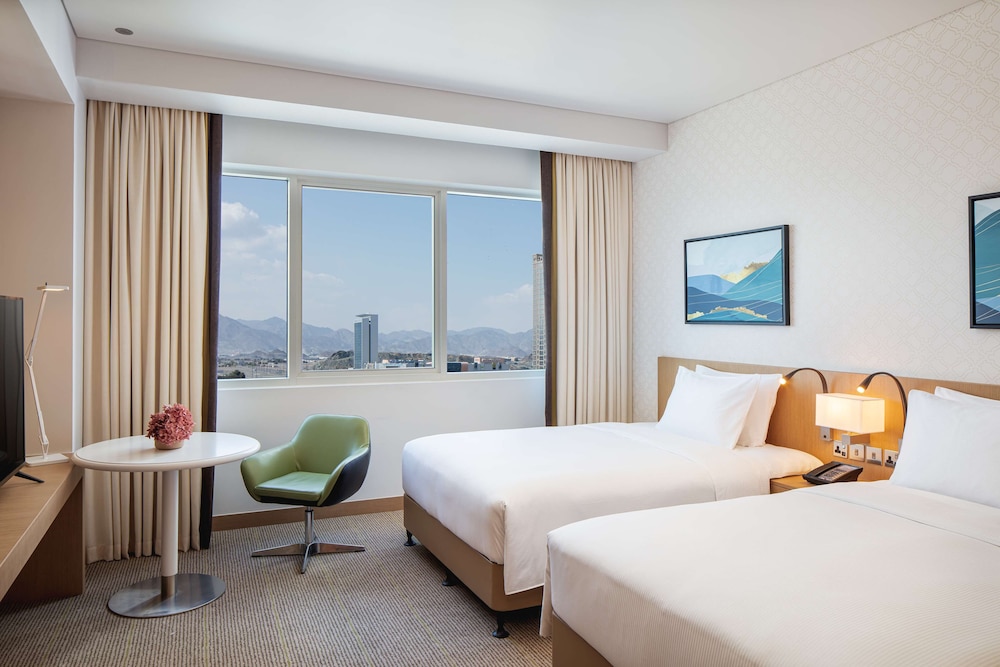 Doubletree By Hilton Fujairah City 14