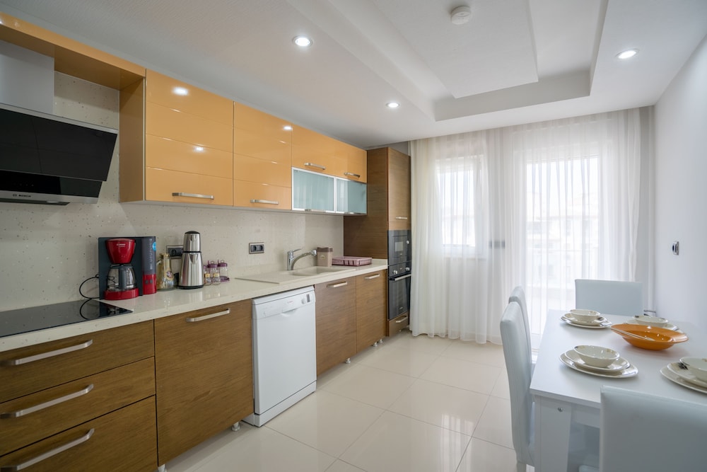 River Park Residence Lara 17