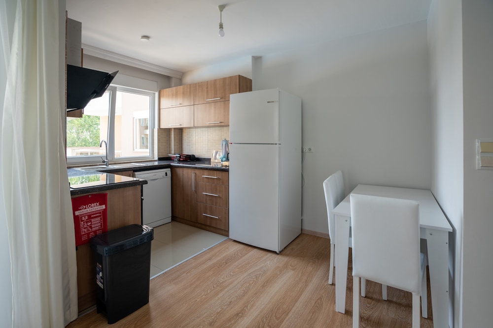 River Park Residence Lara 20