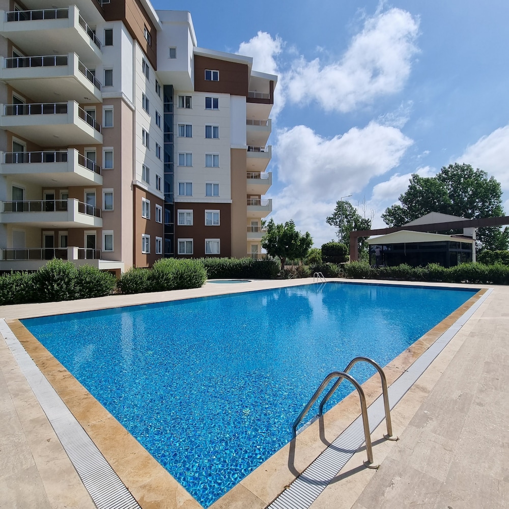 River Park Residence Lara 1