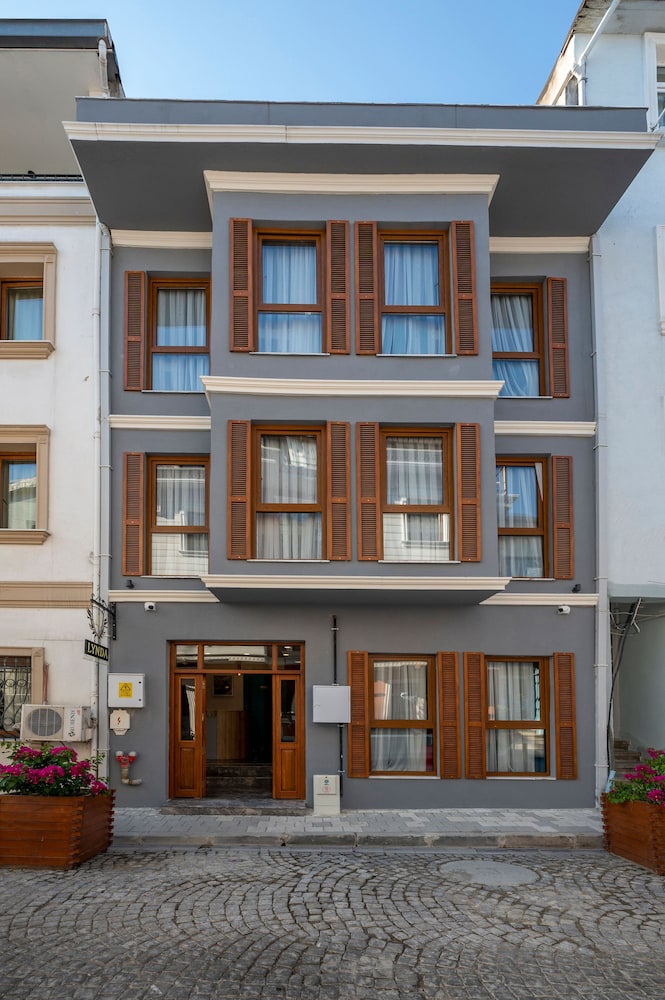 Lynda Hotel 1