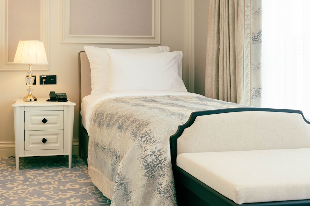 Dekalb Hotel 11
