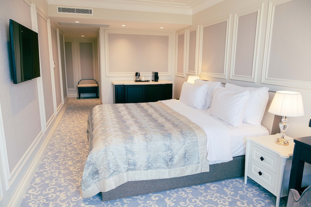 Dekalb Hotel 16