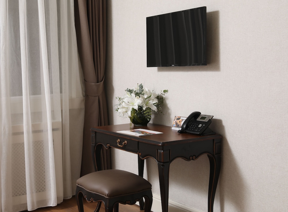 Meroddi Galata Flats 12