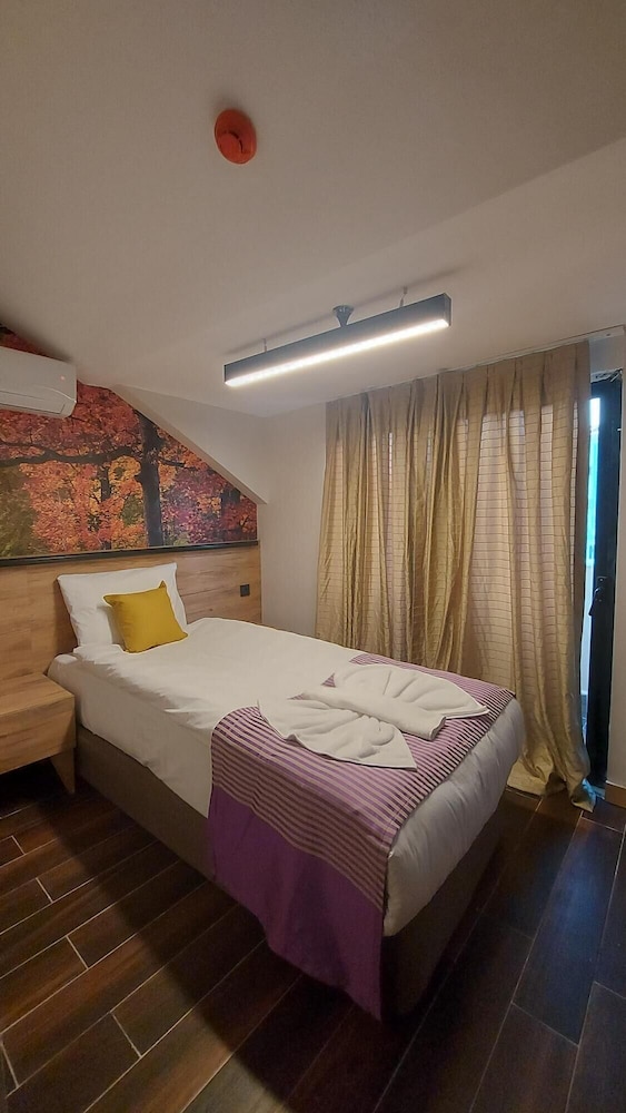 Lupo Libero Hotel 9
