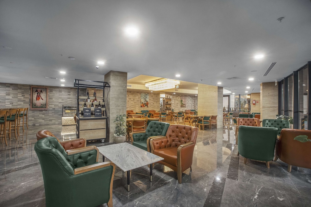 Royal Tulip Hotel & Casino Tbilisi