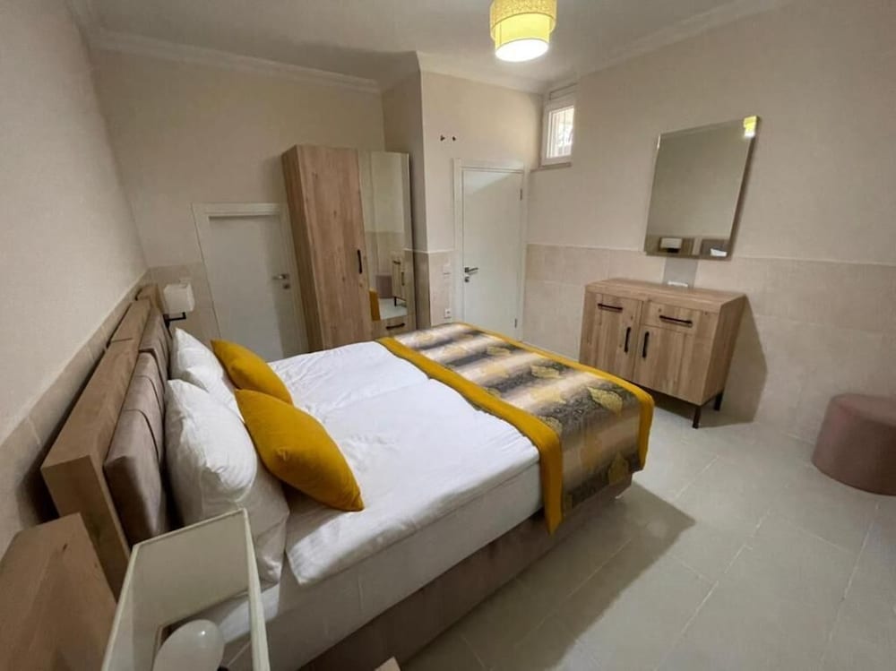 Alfa Apart Hotel 8