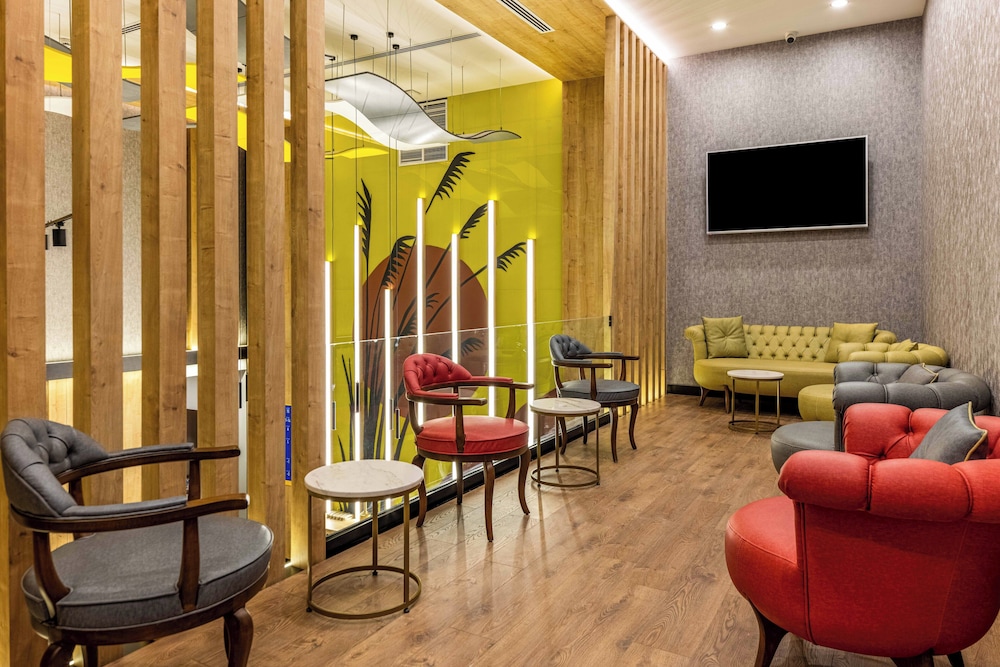 Days Inn & Suites by Wyndham Esenyurt 12