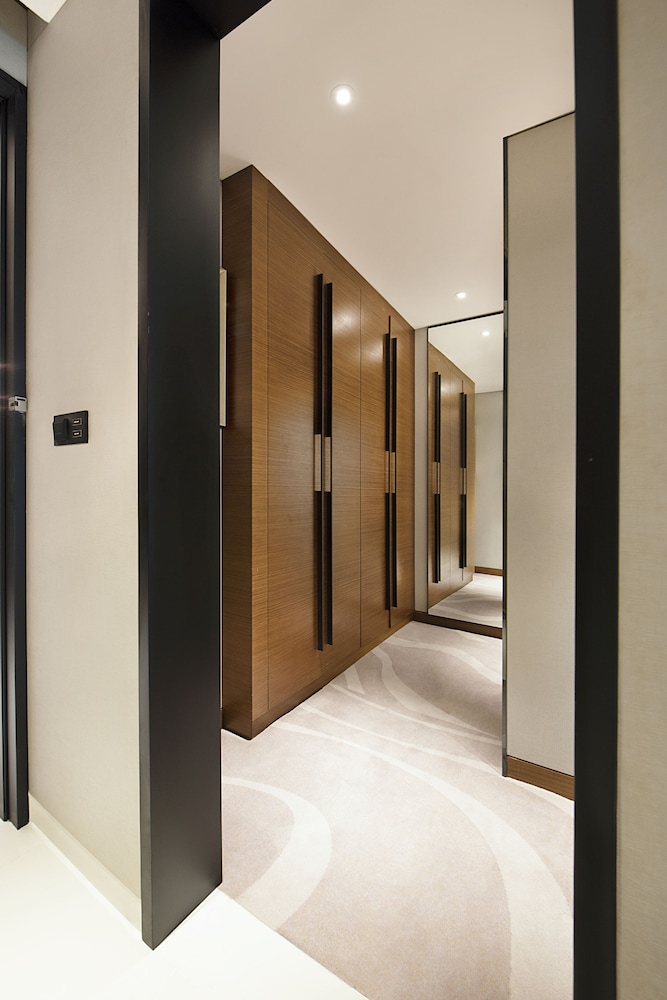 Asiana Grand Hotel 8