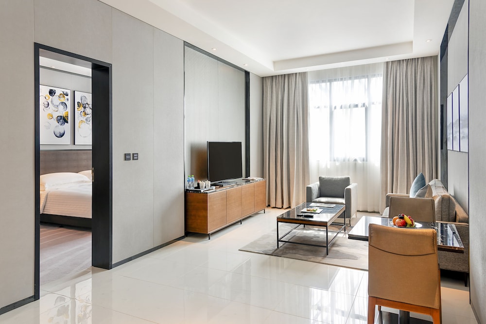 Asiana Grand Hotel 18