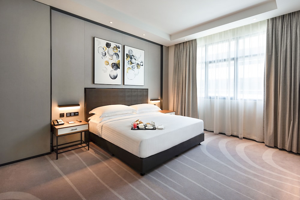 Asiana Grand Hotel 14