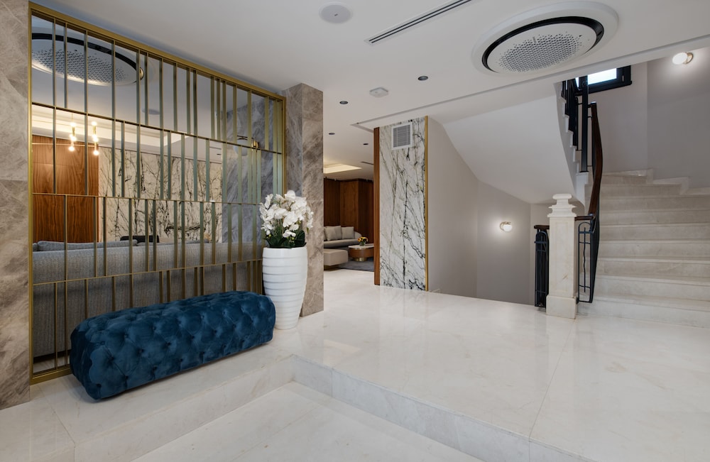 Gleam Collection Hotel 4