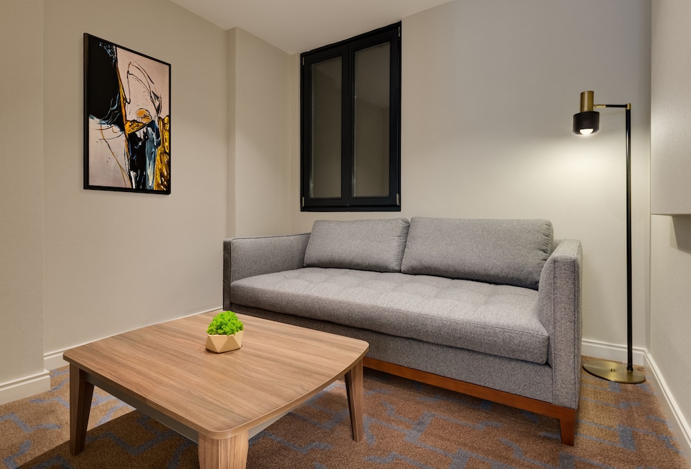 Gleam Collection Hotel 21