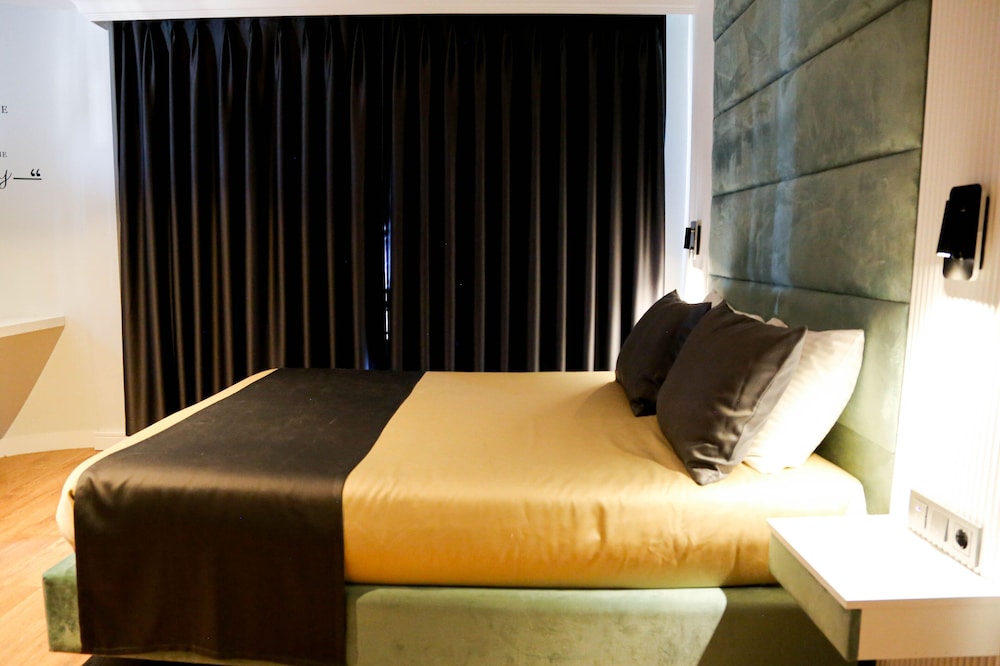Axu Airport Hotel 23