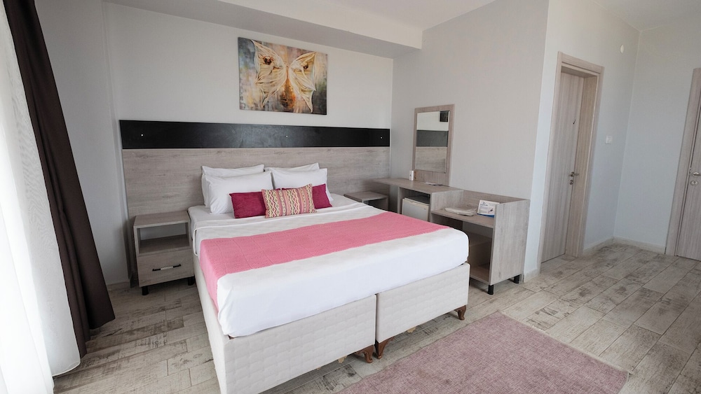 Yaliköy Deniz Otel 15