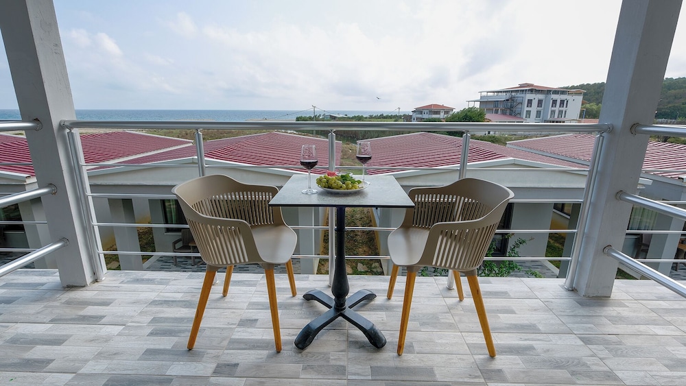Yaliköy Deniz Otel 22