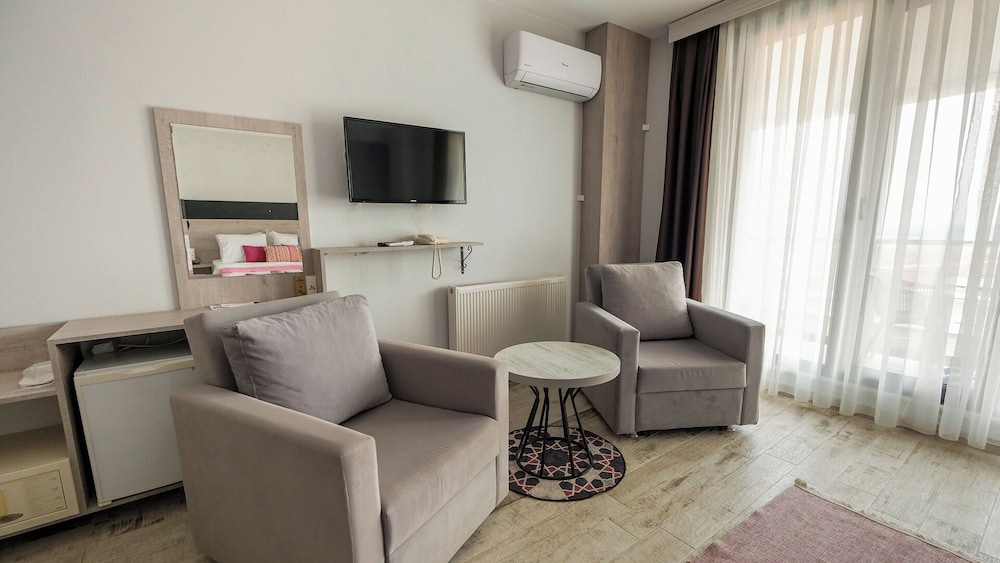 Yaliköy Deniz Otel 21