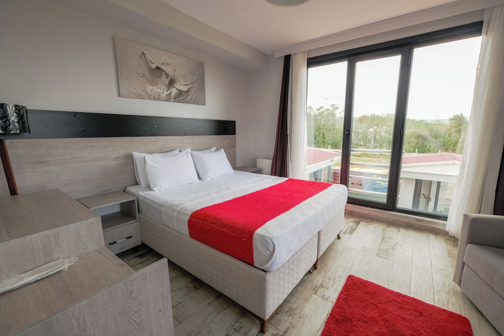 Yaliköy Deniz Otel 18