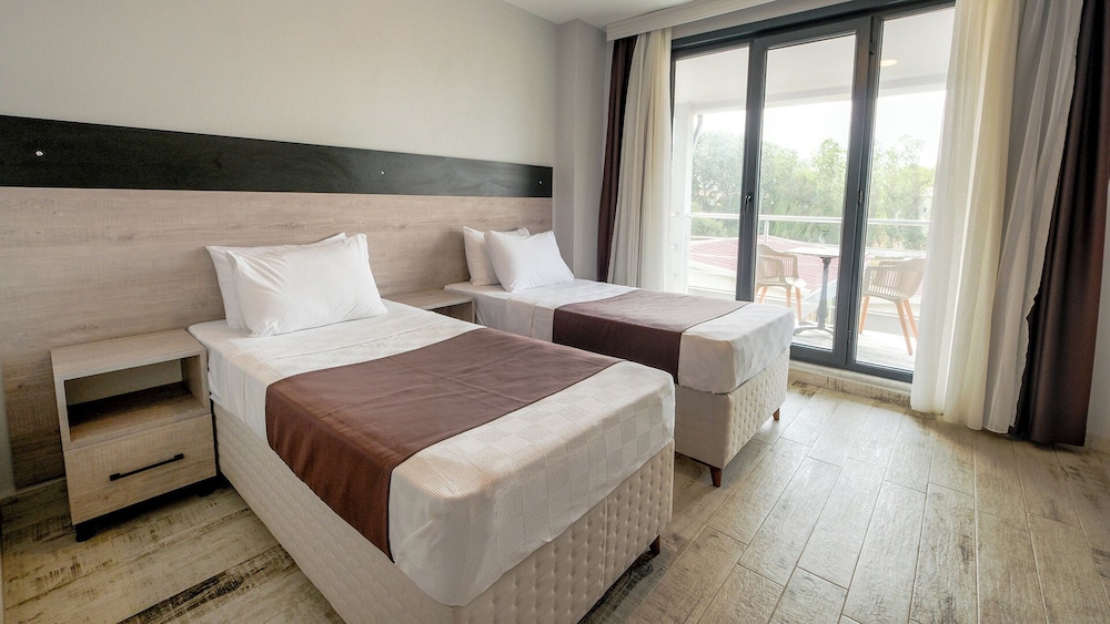 Yaliköy Deniz Otel 7