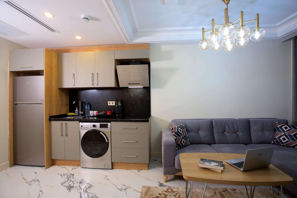 Princely Suites 22