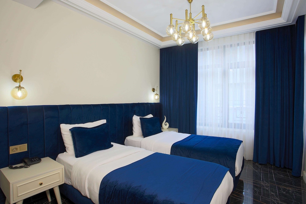 Princely Suites 19