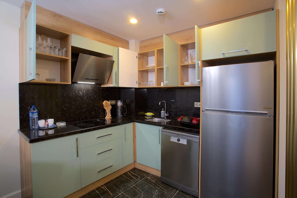 Princely Suites 20