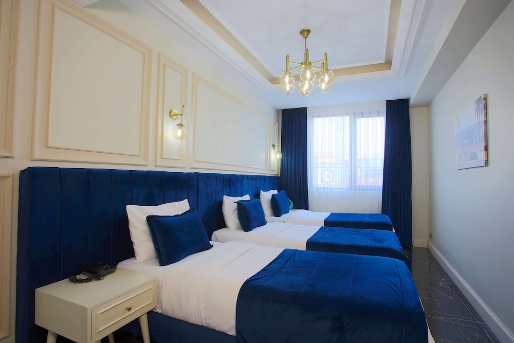 Princely Suites 11